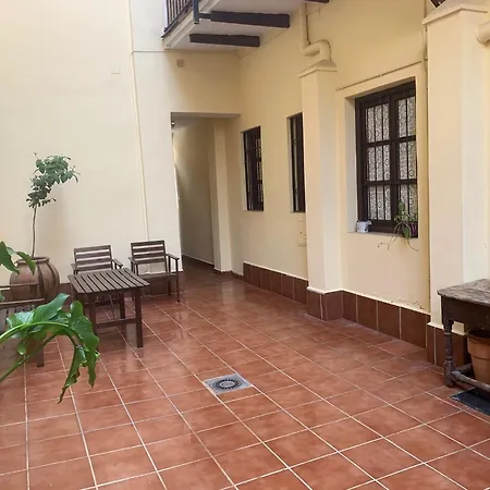 Apartamento céntrico con patio exterior en el mejor barrio de Granada El Realejo-3